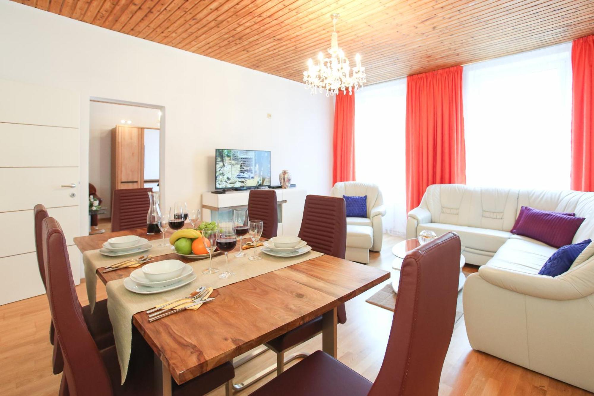 Classic I Close To Main Station I 10 Minutes To Belvedere Apartment Wien