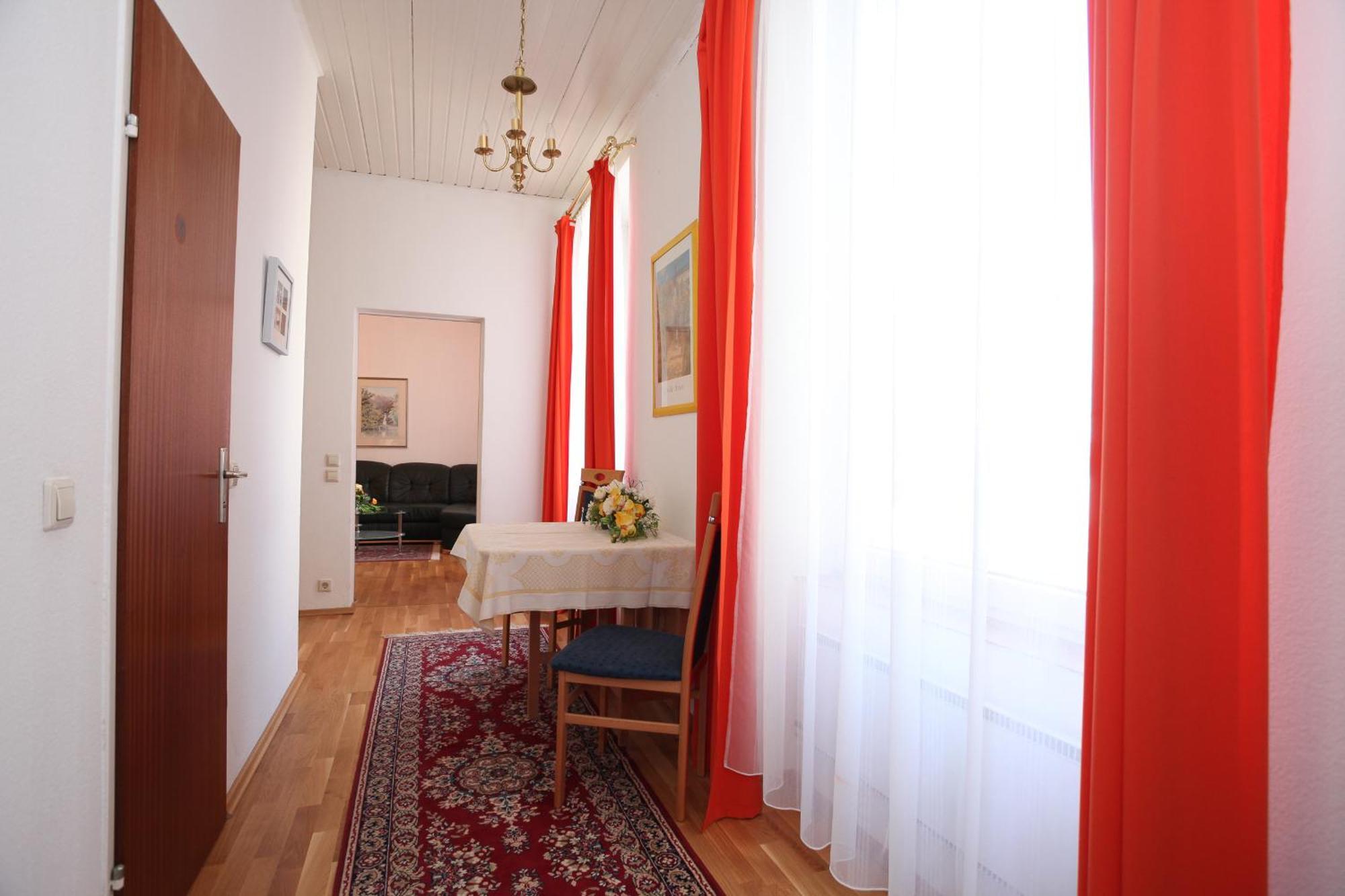 Apartment Classic I Close To Main Station I 10 Minutes To Belvedere Wien